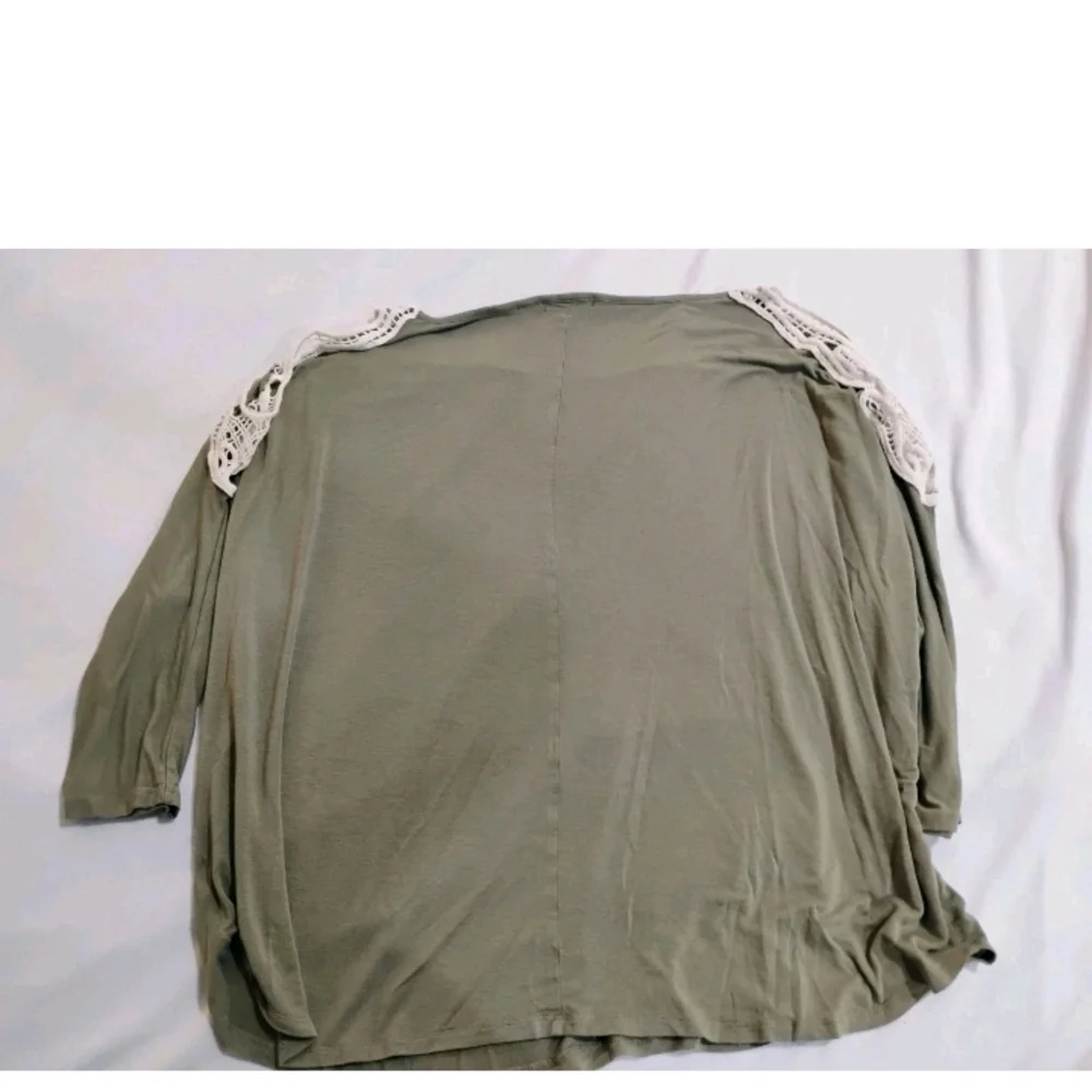 Lane Bryant Olive Green Cold Shoulder Blouse with Shoulder Lace - Picture 6 of 8